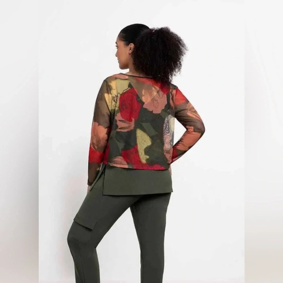 Sympli Floral Camo Mesh Cropped Top Size 12 Long Sleeve Scoop Neck NWT - Picture 3 of 14